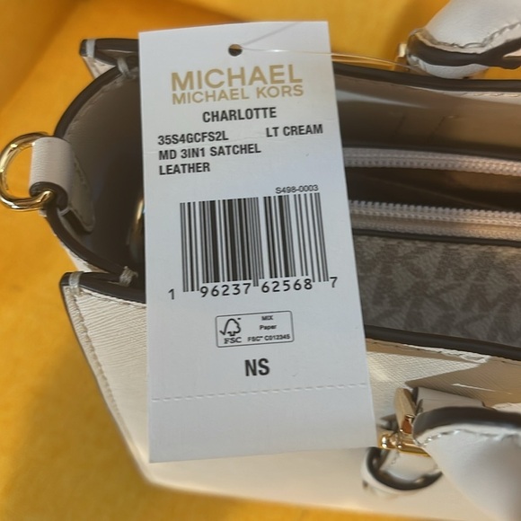 Charlotte Medium Saffiano Leather 2-in-1 Tote Bag in original Packaging - Picture 5 of 16